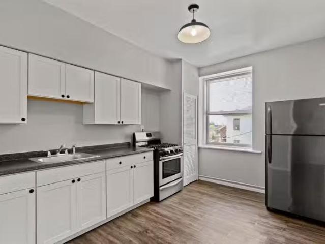 Condo for rent in Washington