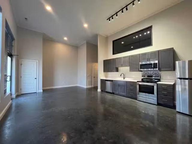 Condo for rent in Roanoke