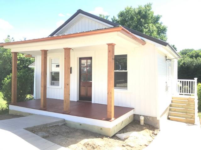 Room for rent in Rocky Grove, Sugarcreek