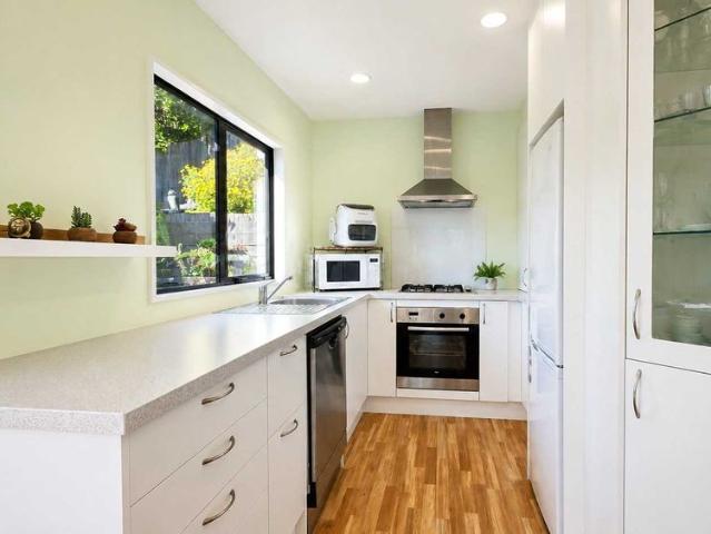 Apartment for rent in Raroa, Wellington
