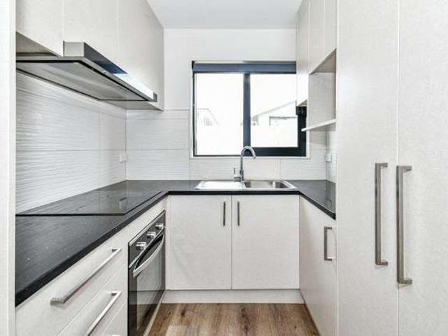 Townhouse for sale in Manurewa, Oroua County