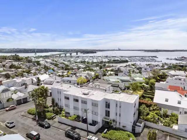 Apartment for rent in Owhata