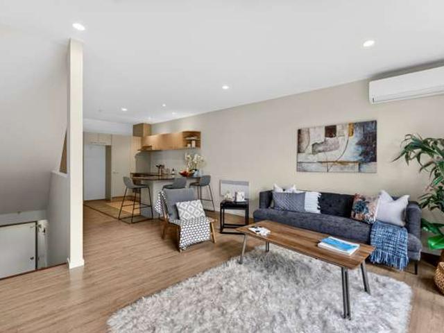 Townhouse for sale in Wairau Valley