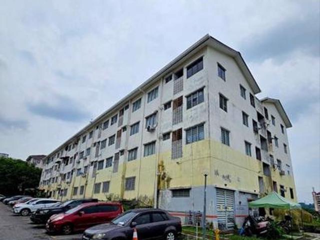 Apartment for sale in Country Heights Damansara, Kuala Lumpur