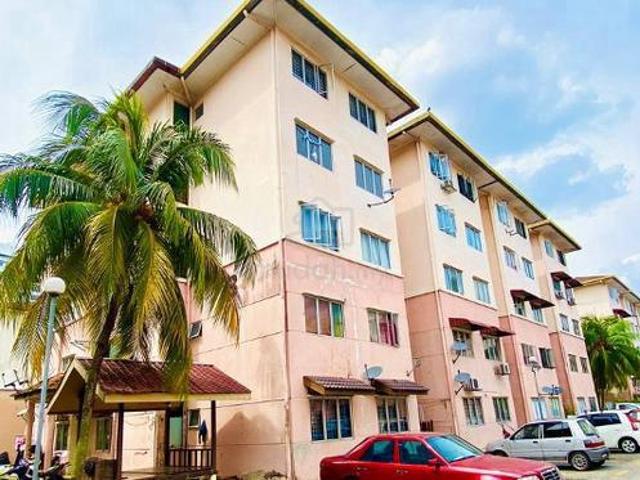 Apartment for sale in Kajang, Langat
