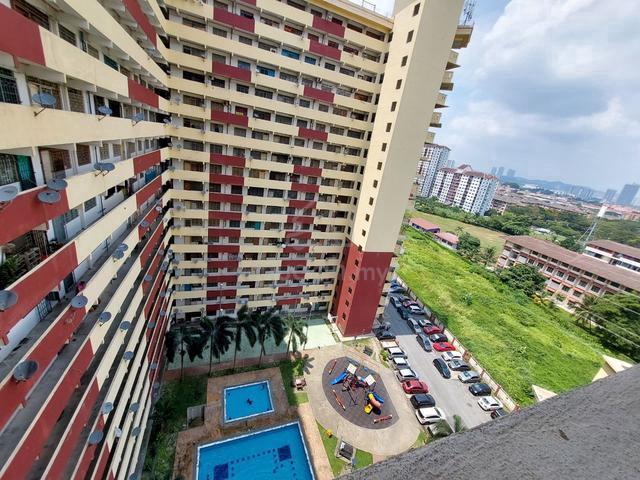 Apartment for sale in Petaling, Damansara Damai