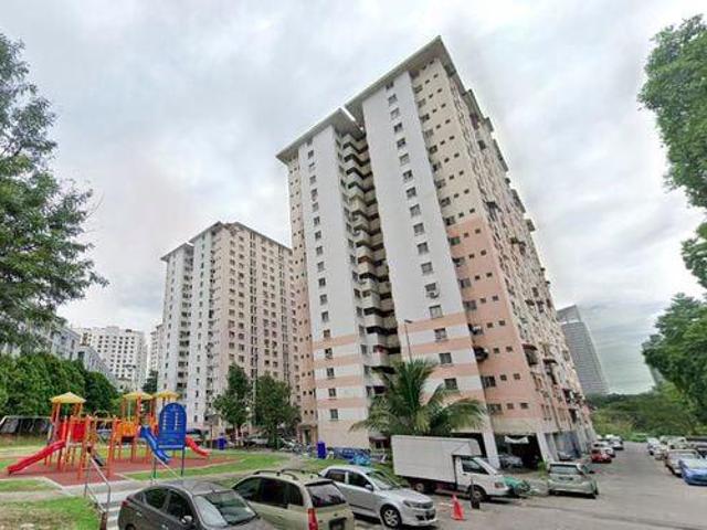 Apartment for sale in Petaling, Damansara Damai