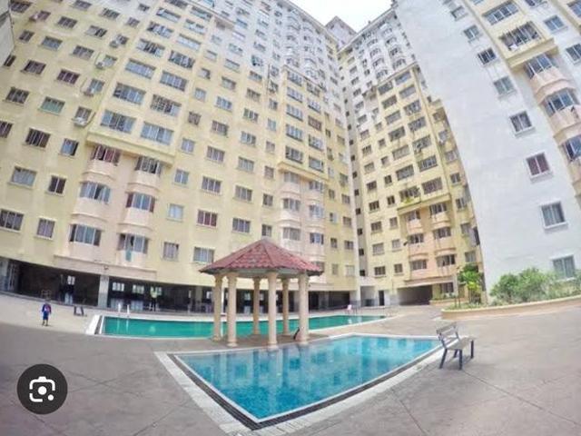 Serviced Residence for sale in Seri Kembangan, Majlis Bandaraya Subang Jaya