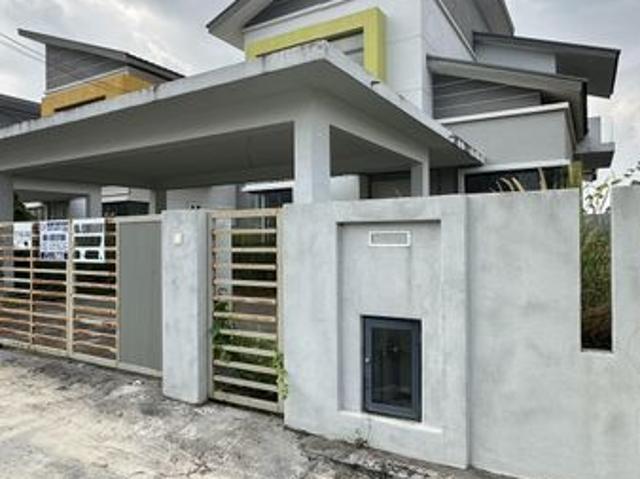 House for sale in Alor Gajah