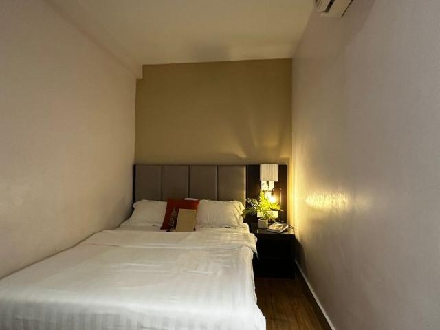 Room for rent in Country Heights Damansara, Kuala Lumpur
