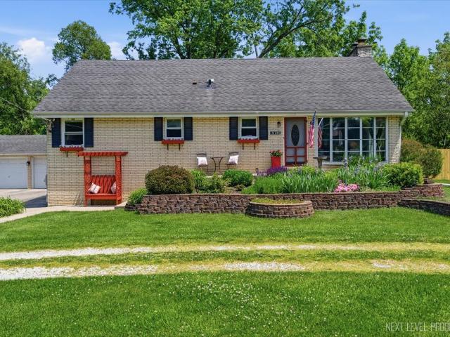 House for sale in Glen Ellyn, Illinois