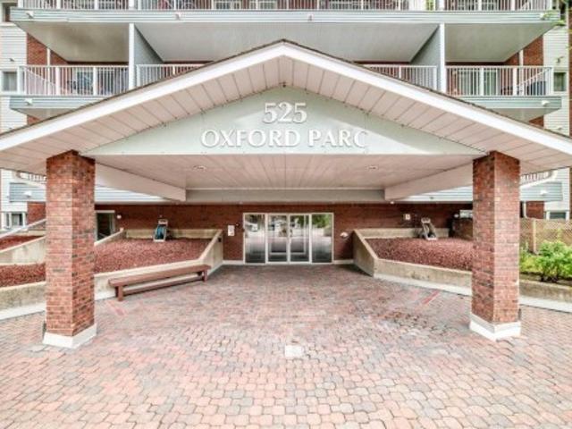 Condo for sale in Windsor Park, Calgary