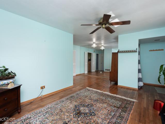 Townhouse for sale in Villa Park