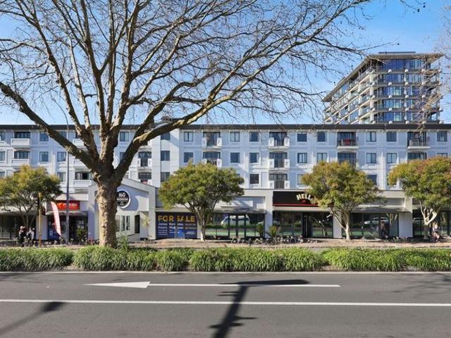 Apartment for rent in Newton, Auckland