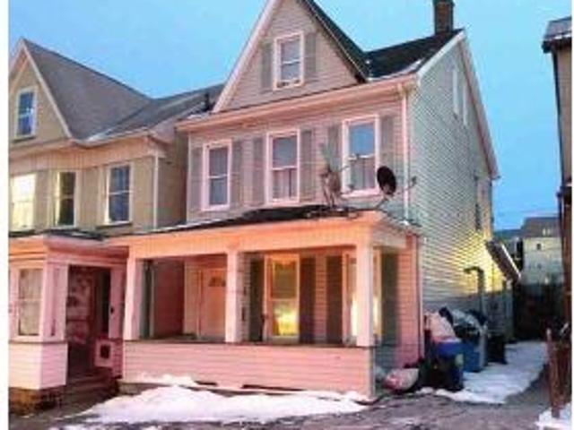House for sale in Altoona House for sale in Altoona