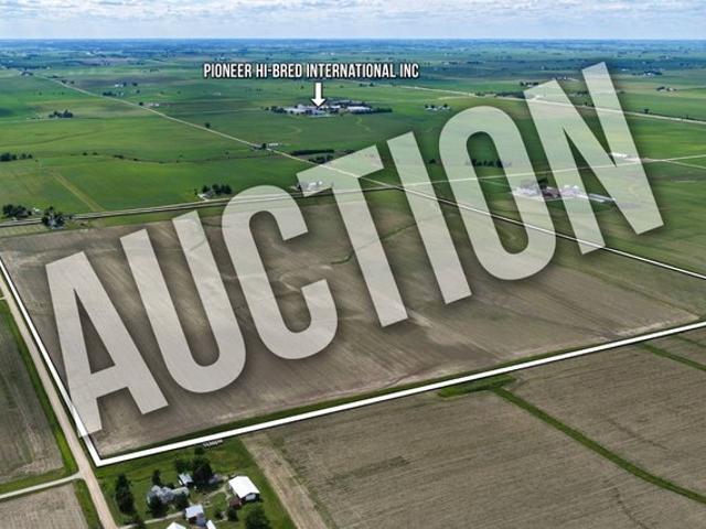 Farm for sale in Cedar, Iowa