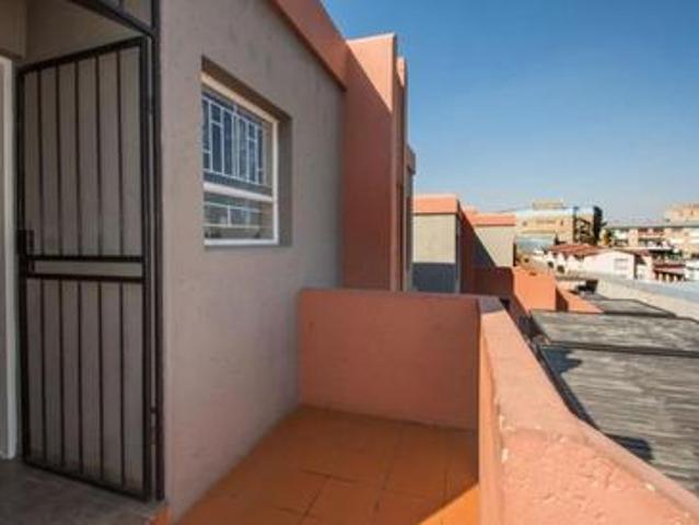 Apartment for sale in Nooitgedacht, Gauteng