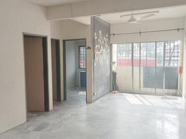 Apartment for sale in Puchong, Majlis Bandaraya Subang Jaya