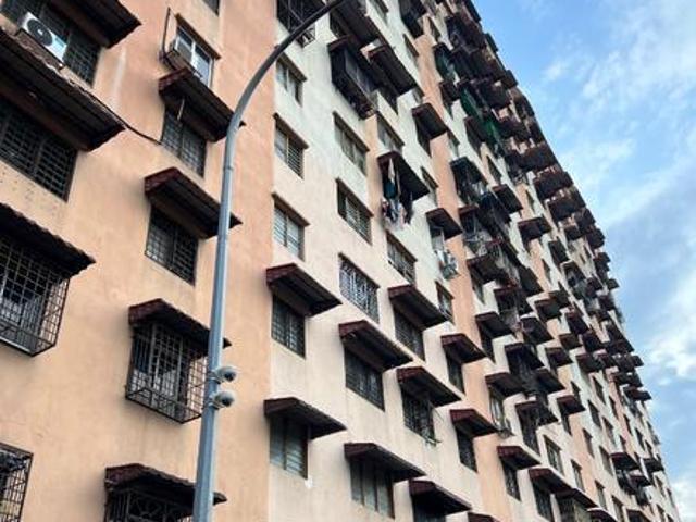 Apartment for sale in Petaling, Damansara Damai