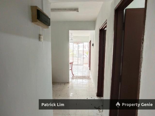 Apartment for sale in Malaka