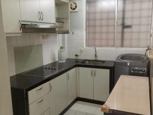 Apartment for sale in Petaling, Damansara Damai