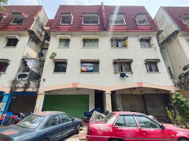 Flat for sale in Country Heights Damansara, Kuala Lumpur
