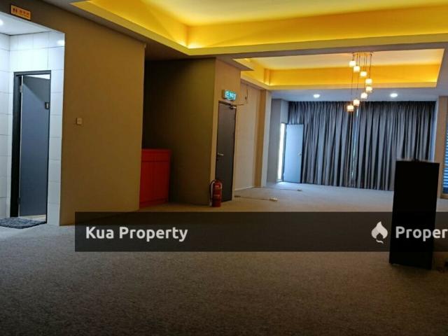 Shop for rent in Kuching