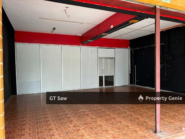 Shop for rent in Kajang, Langat