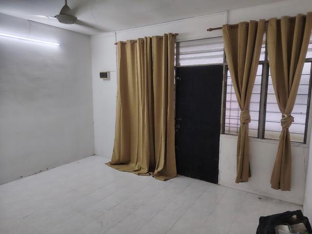 Flat for sale in Wellesley, Penang
