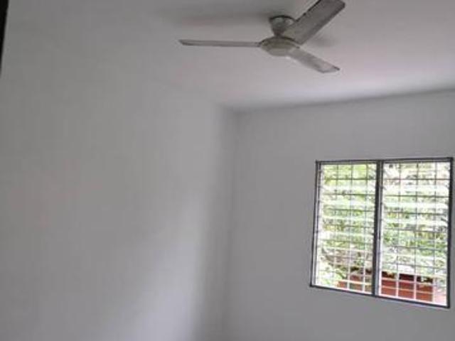 Apartment for sale in Petaling, Damansara Damai