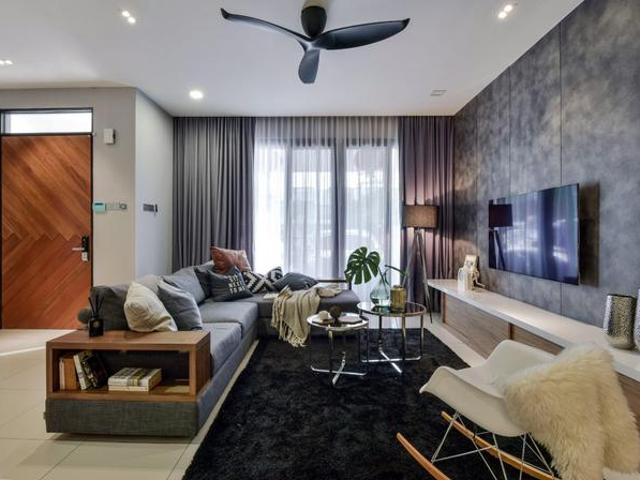 Condominium for sale in Country Heights Damansara, Kuala Lumpur