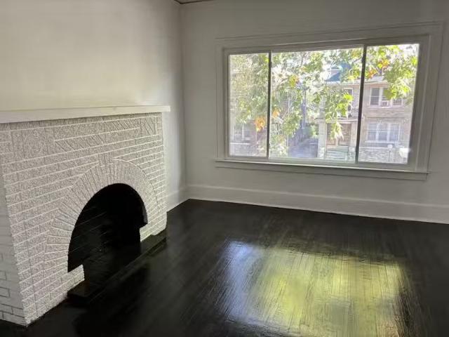 Condo for rent in Detroit