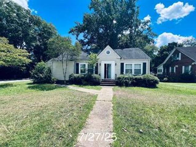 House for sale in Lanett