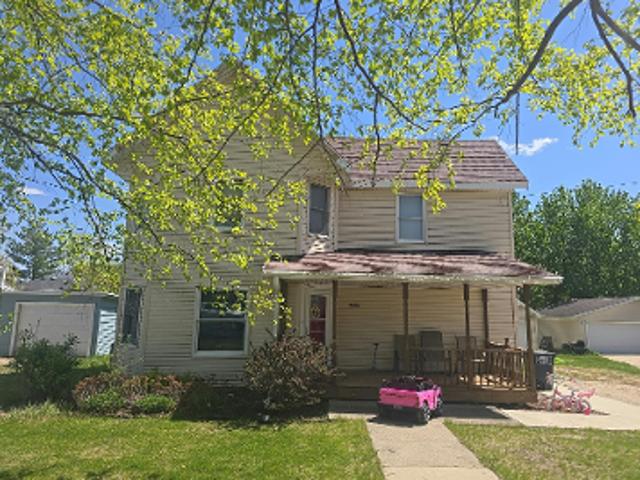 House for sale in Parkersburg, Iowa