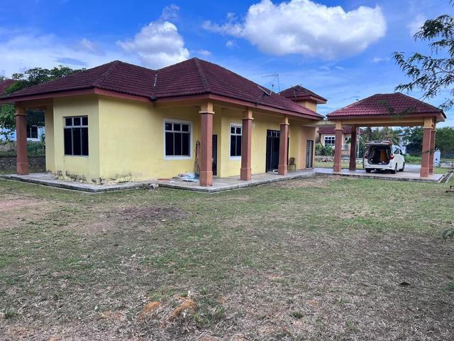 Bungalow for rent in Sendayan Village, Negeri Sembilan