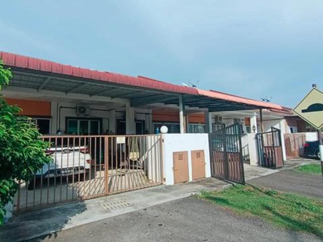 Terraced House for sale in Tanjong Sepat, Selangor