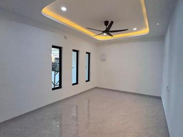 Terraced House for sale in Wellesley, Penang