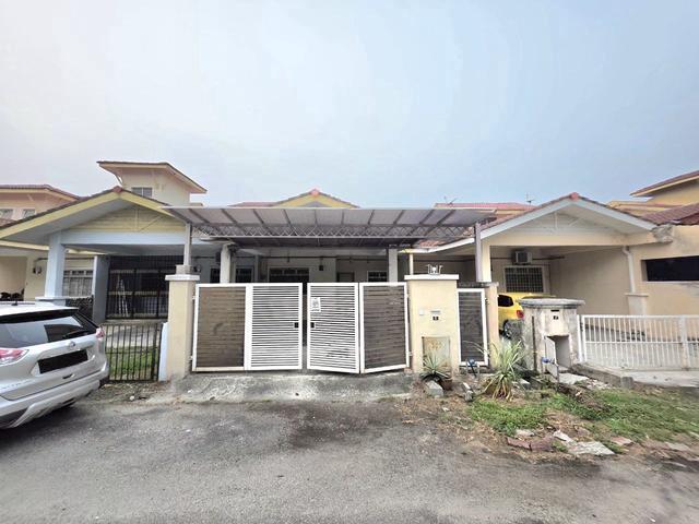 Terraced House for sale in Sepang, Tanjong Sepat