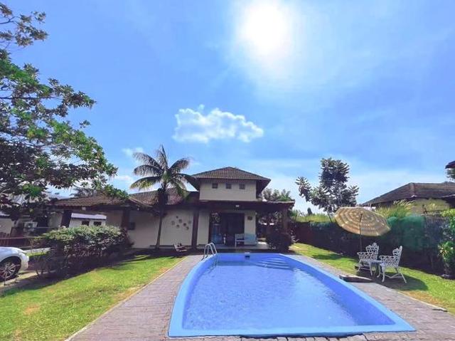 Bungalow for sale in Malaka
