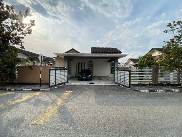 Bungalow for sale in Wellesley, Penang