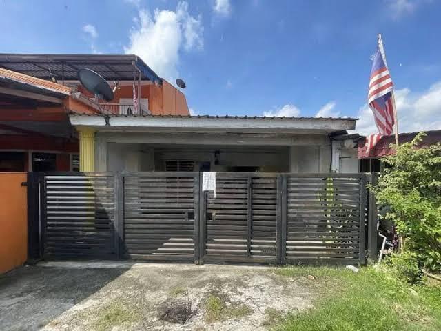 Terraced House for sale in Batu 14 Hulu Langat, Majlis Perbandaran Kajang