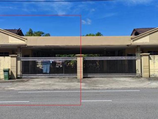 Residential House for sale in Long Miri