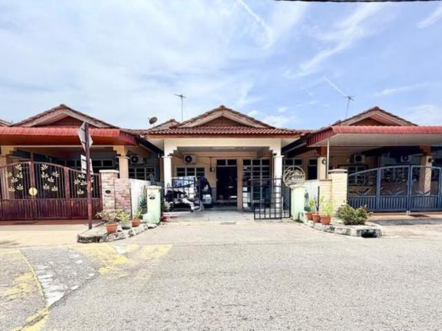 Terraced House for sale in Wellesley, Penang