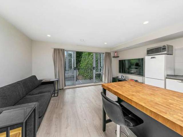Apartment for sale in Mount Roskill
