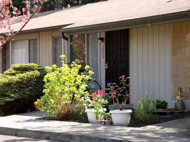 Condo for rent in Salem