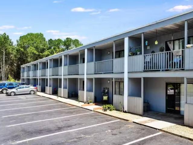 Condo for sale in Anderson