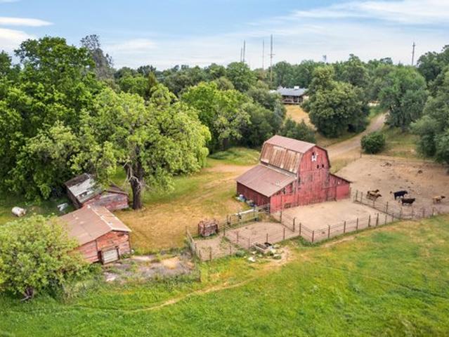House for sale in Shasta, California