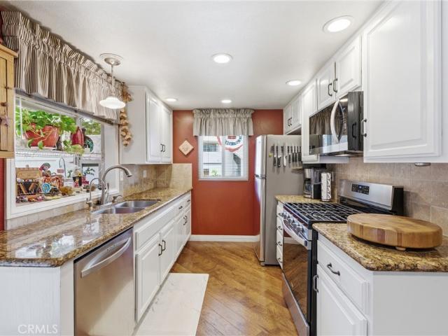 Townhouse for sale in Canyon Country, California
