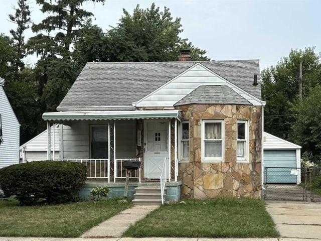 House for sale in Harper Woods, Michigan