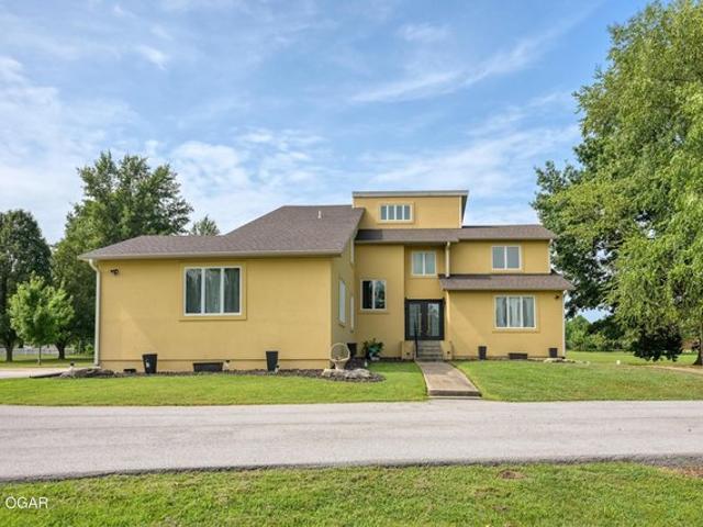 House for sale in Carthage, Missouri
